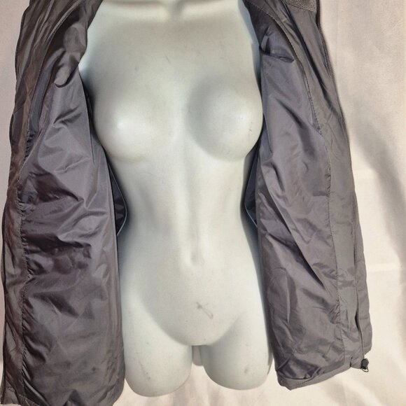 XERSION Puffer style jacket, Grey, lined in size small - Picture 11 of 14